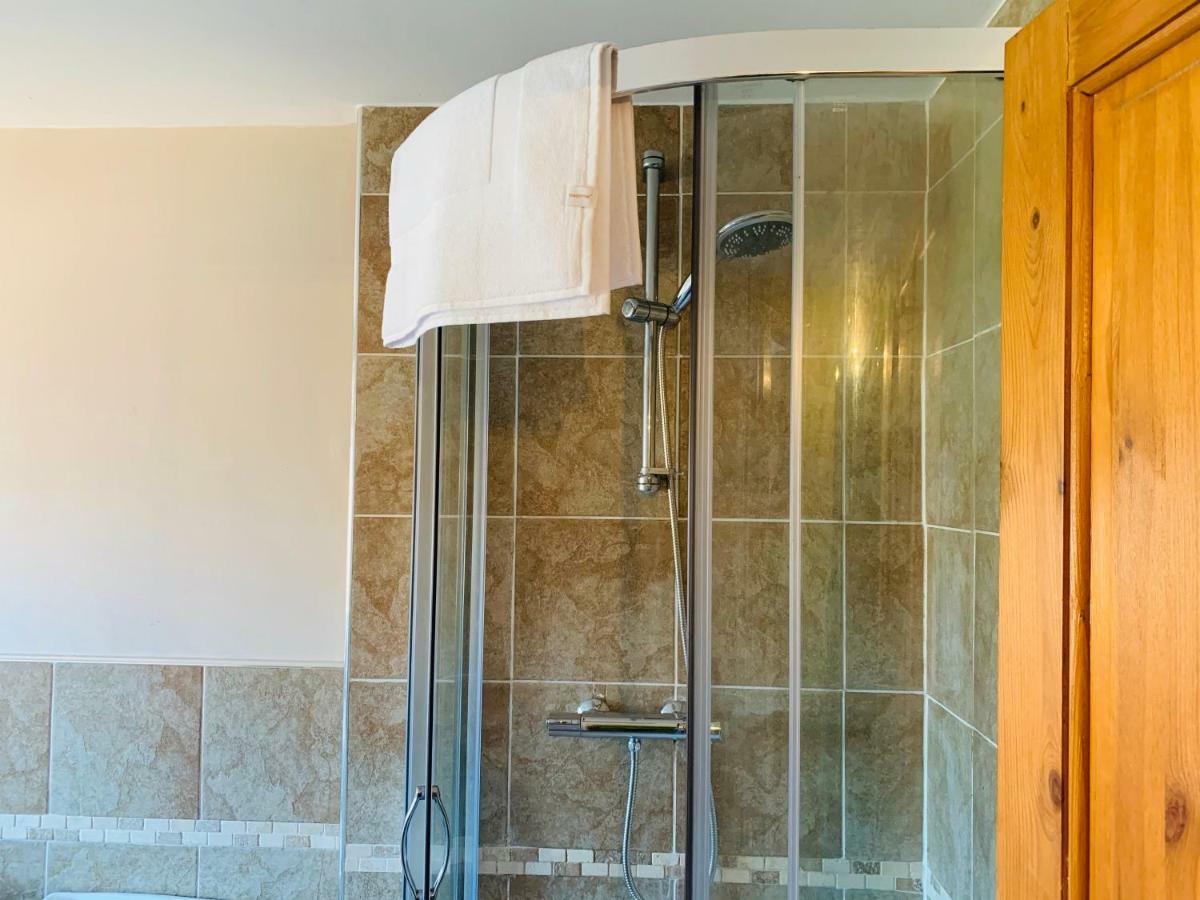 Housefield 1 Appartement Bucknall  Buitenkant foto